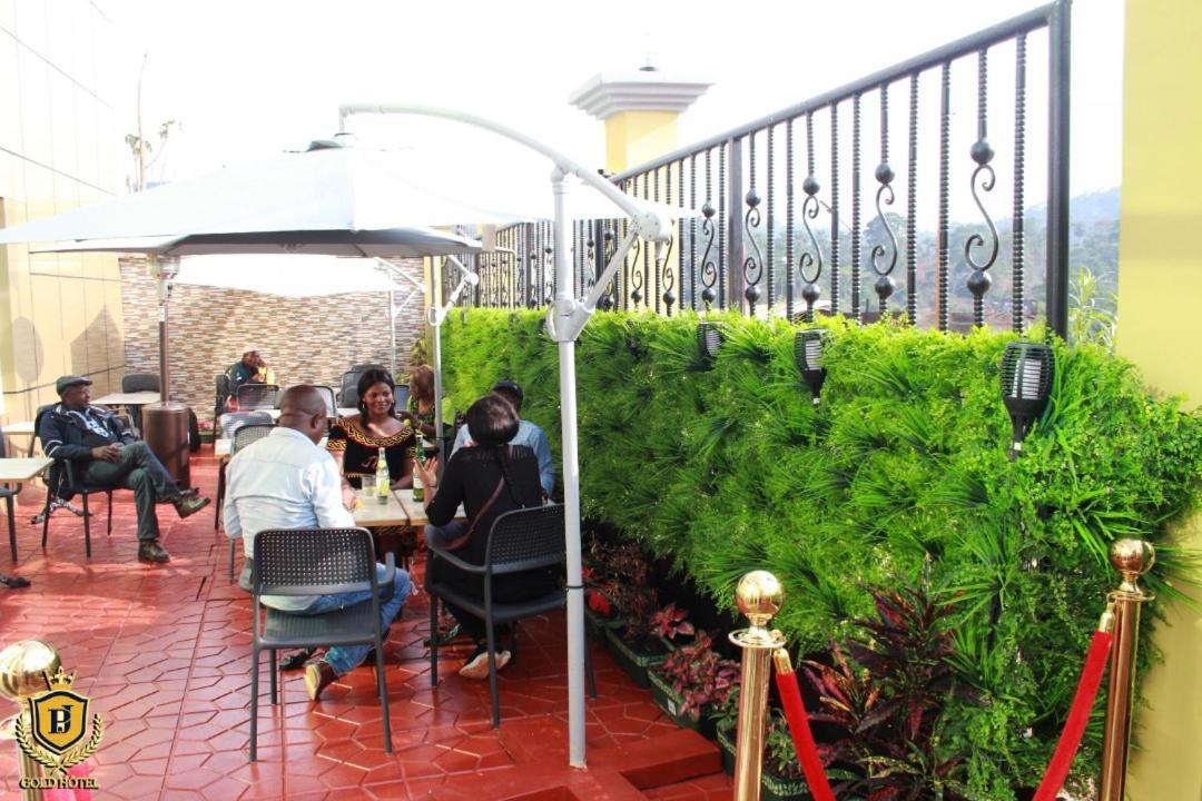 Gold Hotel Bafang Exterior foto