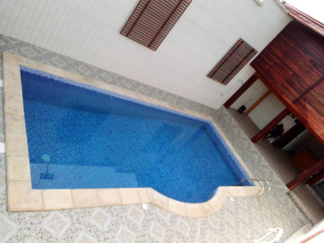 Gold Hotel Bafang Exterior foto